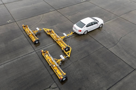 Magnetická metla pro letiště a rozlehlé oblasti MSA EAGLE Magnetická metla pro letiště a rozlehlé oblasti MSA EAGLE